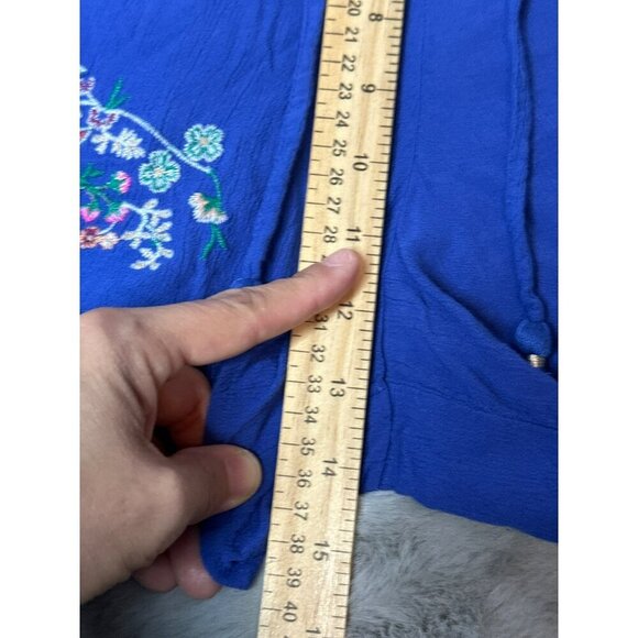 American Eagle Outfitters Women's Small Blue Embroidered Pull-On Shorts - Picture 5 of 10